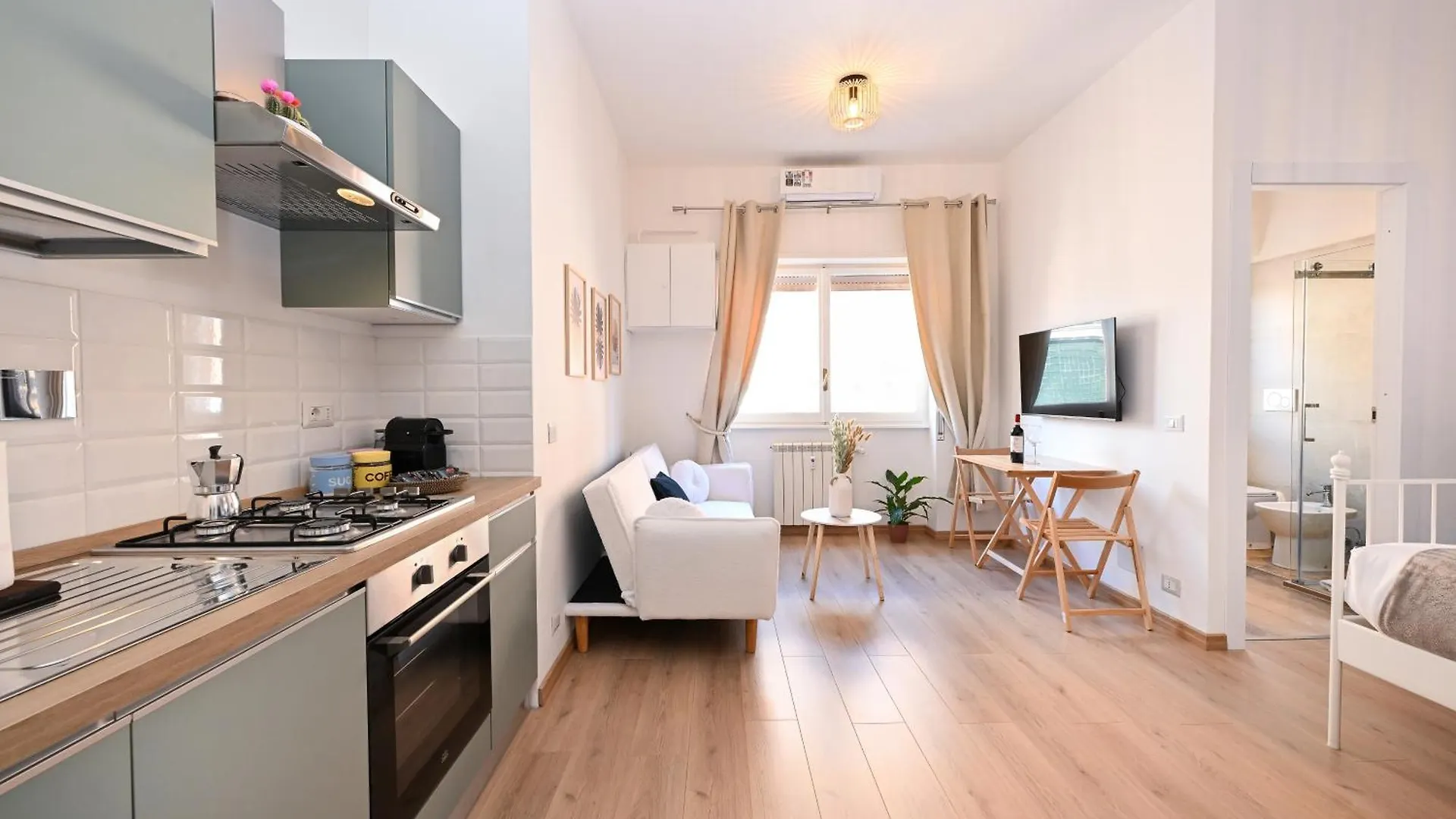 Apartment Cozy Studio Steps From Metro Station Italy