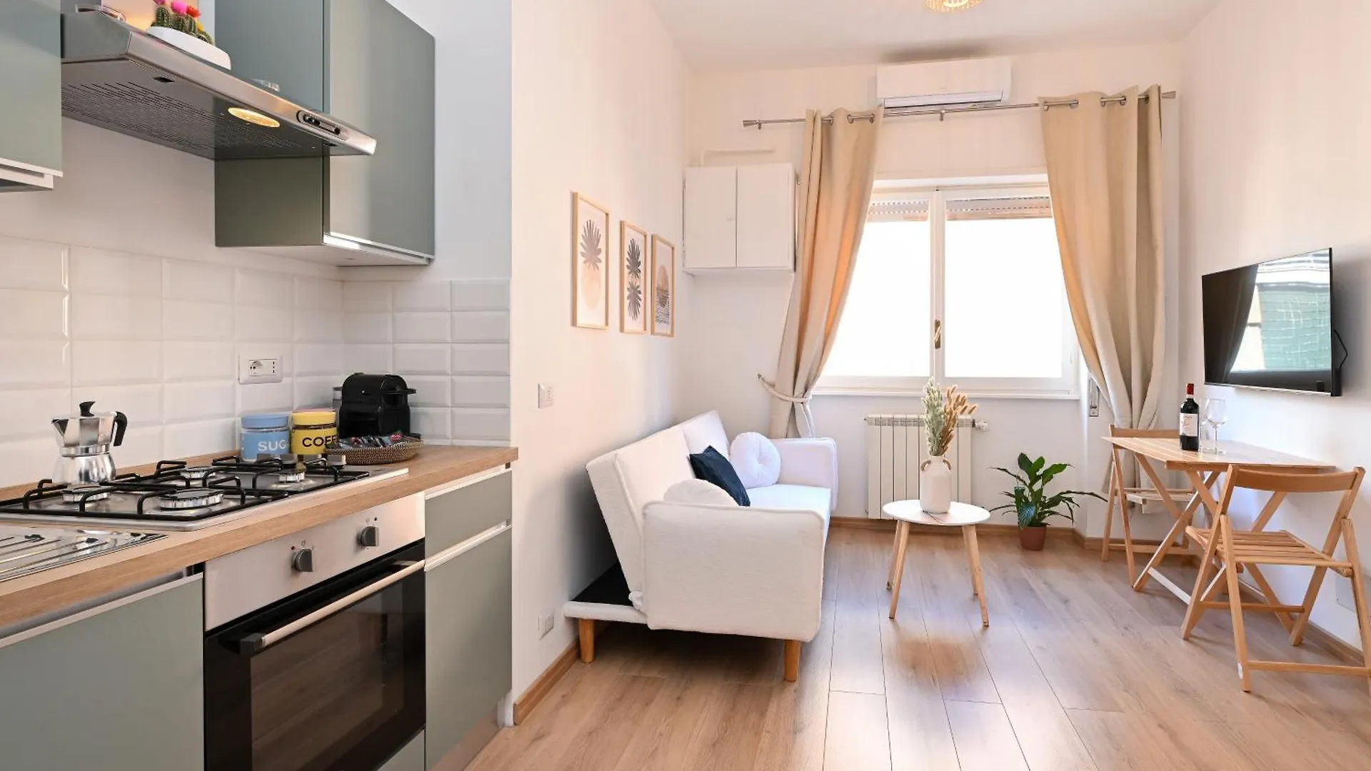 Cozy Studio Steps From Metro Station Apartment Rome